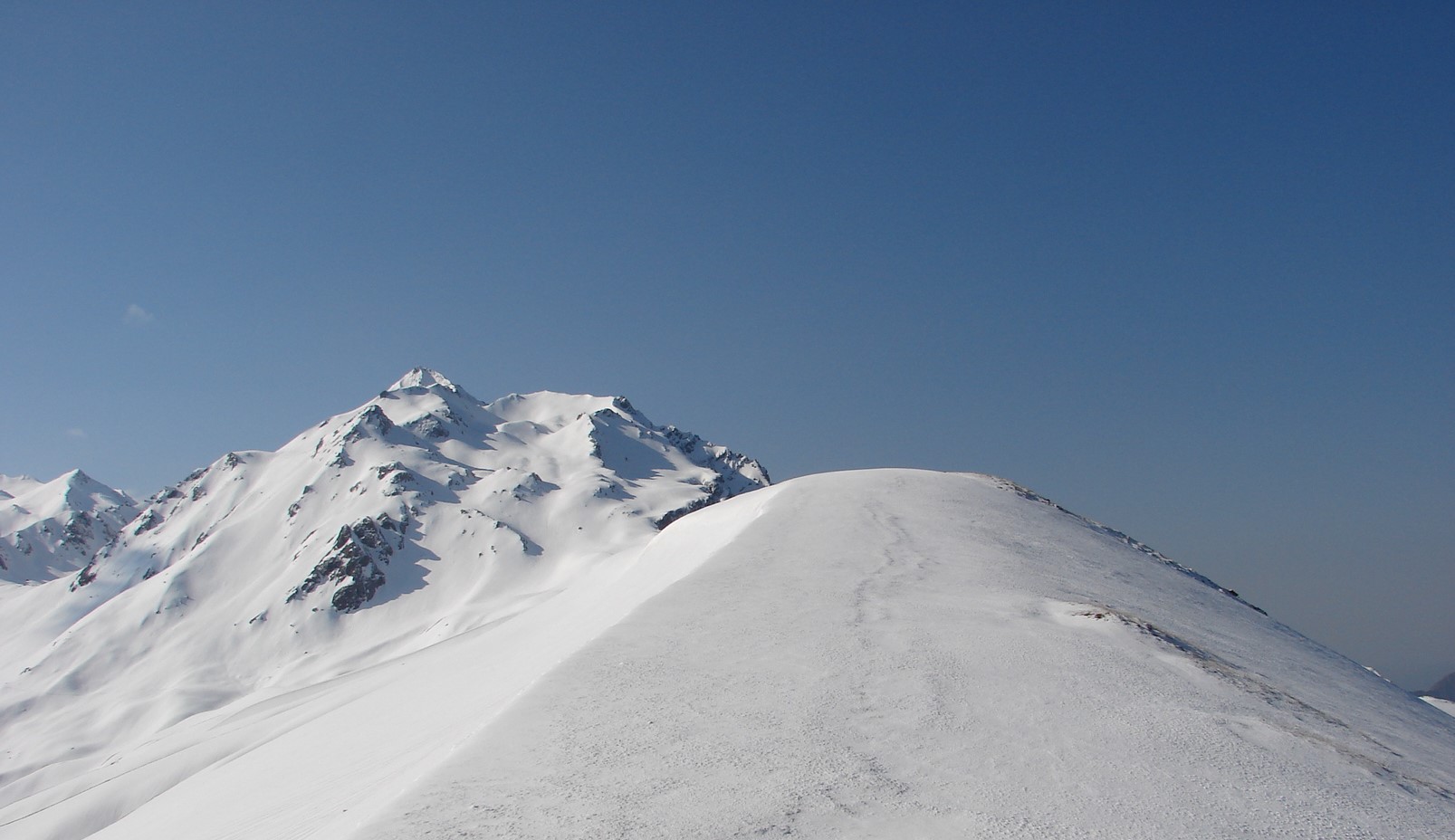 Sar Pass Trek in Parvati valley for INR8999 | Snow trek